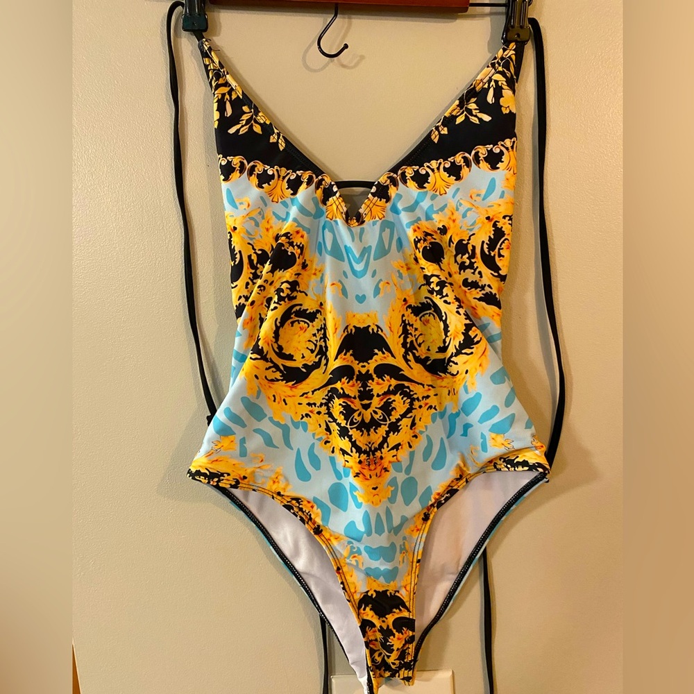 SHEIN brand one-piece lace-up swimsuit. size L